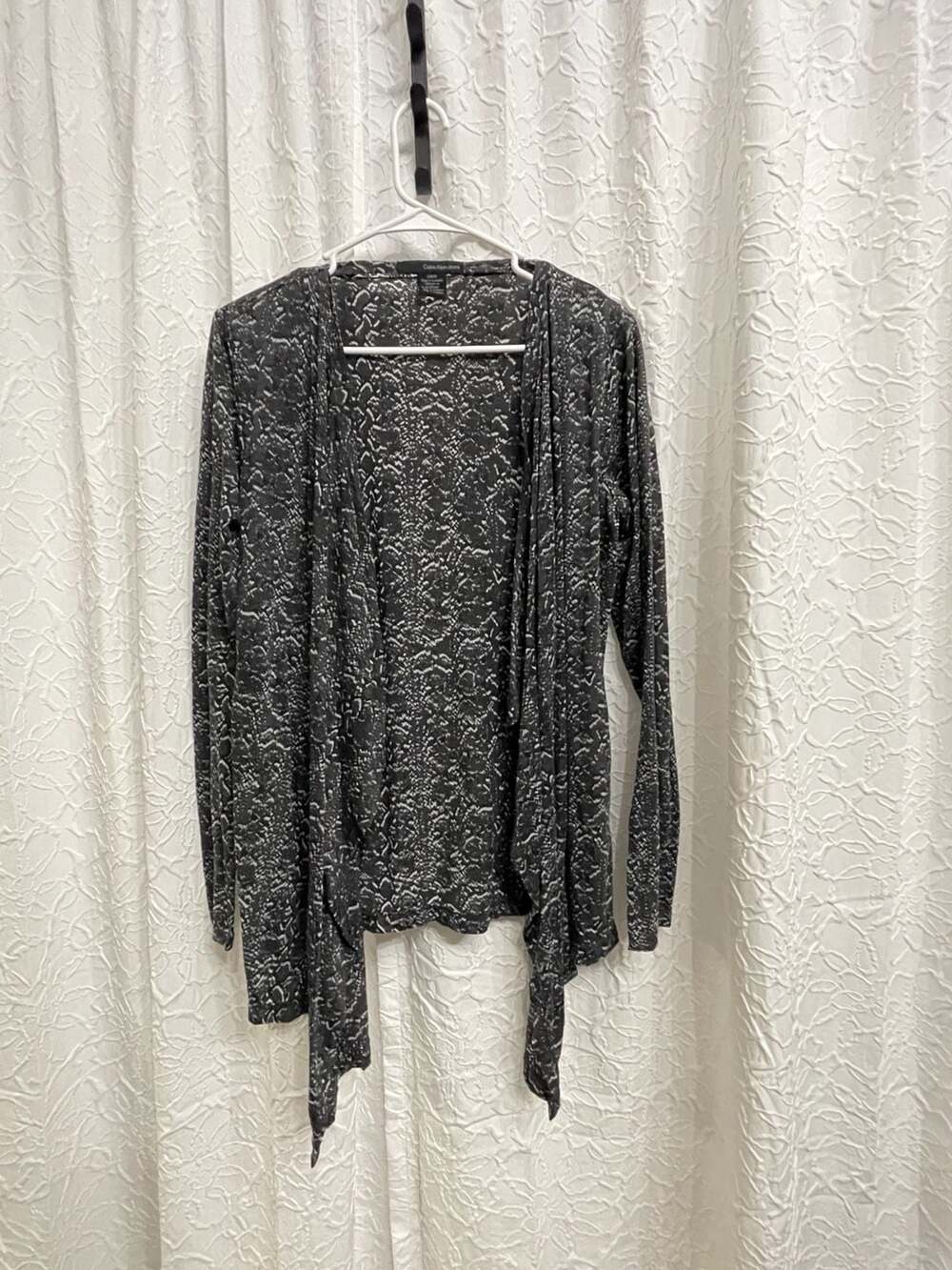 Calvin Klein Jeans Open Cardigan Size S Gray Black Textured Print Flyaway